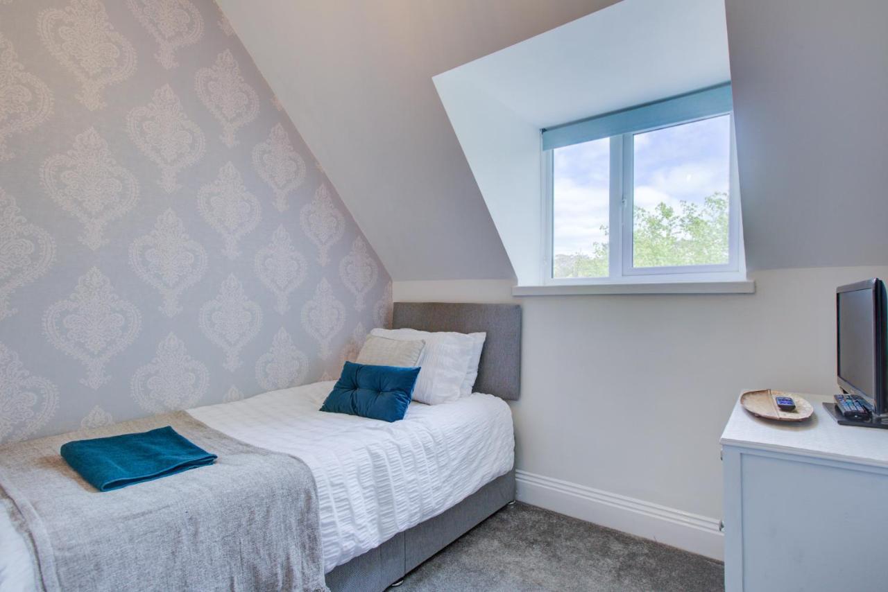 Luxury 3 Bedroom Apartment Close To Beach, Bournemouth & Meyrick Park ภายนอก รูปภาพ