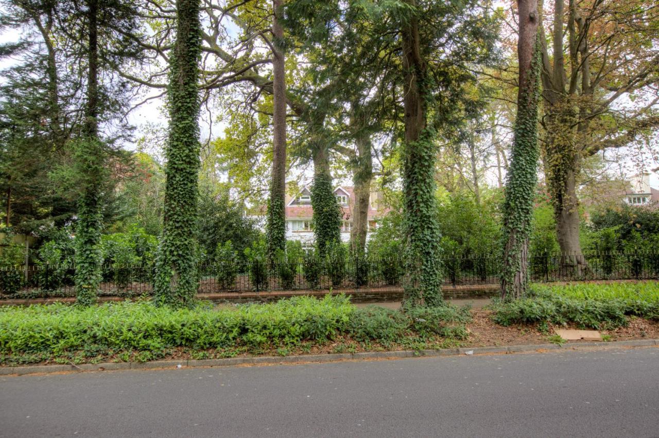 Luxury 3 Bedroom Apartment Close To Beach, Bournemouth & Meyrick Park ภายนอก รูปภาพ